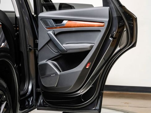 Used 2023 Audi Q5 2.0T Premium Plus w/ Premium Plus Package image 50