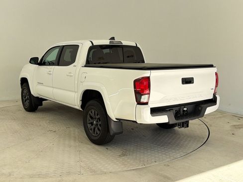 Used 2023 Toyota Tacoma SR5 w/ Technology Package image 3