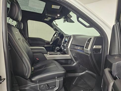 Used 2017 Ford F150 Platinum w/ Technology Package image 11