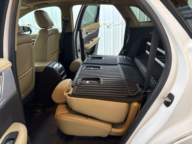 Used 2021 Cadillac XT5 Sportv w/ Platinum Package AWD/4WD image 14
