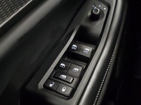 Used 2023 Jeep Grand Cherokee L Laredo AWD/4WD image 15
