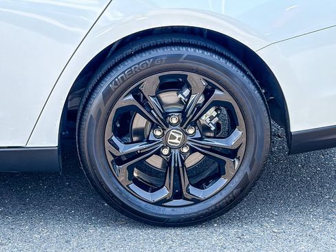 Used 2025 Honda Accord SE image 13