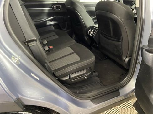 Used 2021 Kia Sorento LX image 14
