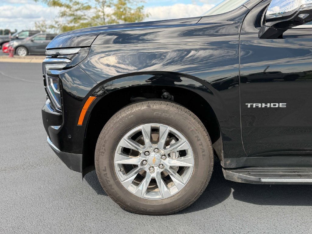 Used 2025 Chevrolet Tahoe Premier AWD/4WD image 12