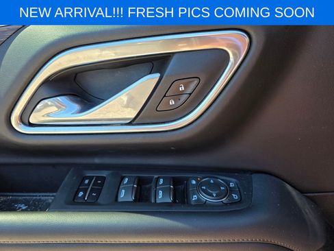 Used 2021 Chevrolet Suburban High Country AWD/4WD image 12