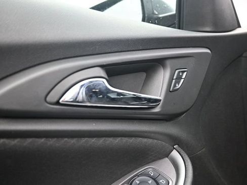 Used 2025 Chevrolet Malibu LT FWD image 13