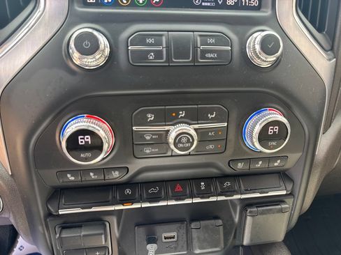 Used 2021 GMC Sierra 1500 SLT RWD image 8