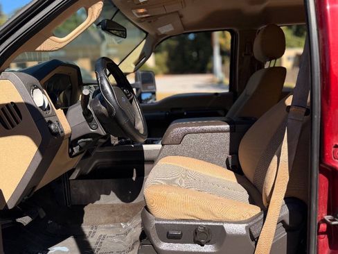 Used 2015 Ford F250 XLT AWD/4WD image 28