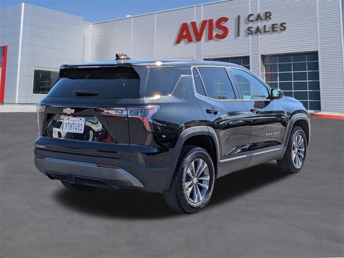 Used 2025 Chevrolet Equinox LT image 6