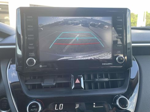 Used 2022 Toyota Corolla Cross LE AWD/4WD image 26