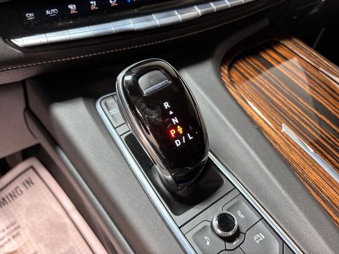 Used 2021 Cadillac Escalade Premium Luxury w/ Driver Assist Tech Package image 15