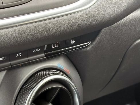 Certified 2024 Chevrolet Blazer LT FWD image 27