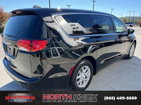 New 2026 Chrysler Voyager LX image 21