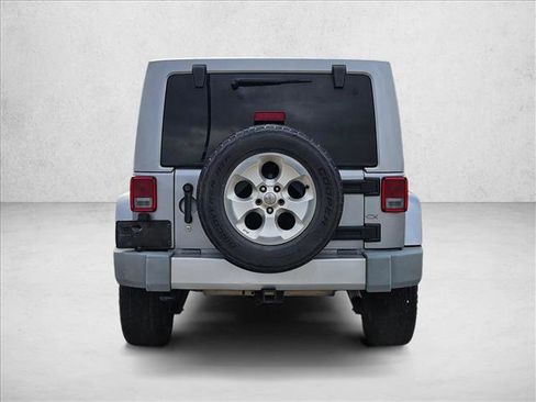 Used 2013 Jeep Wrangler Unlimited Sahara image 6