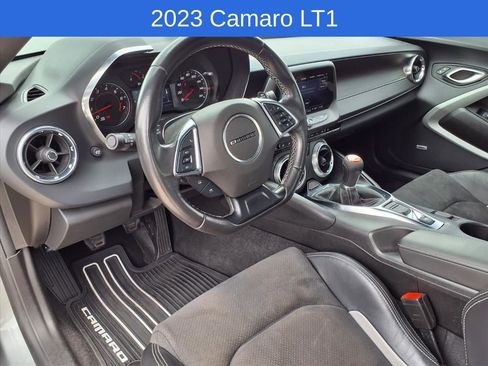 Used 2023 Chevrolet Camaro LT w/ Technology Package RWD image 9