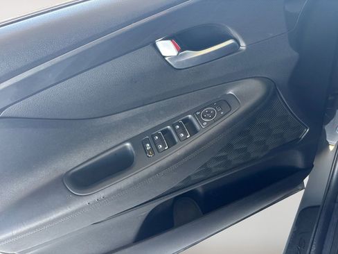 Used 2023 Hyundai Santa Fe SEL image 16