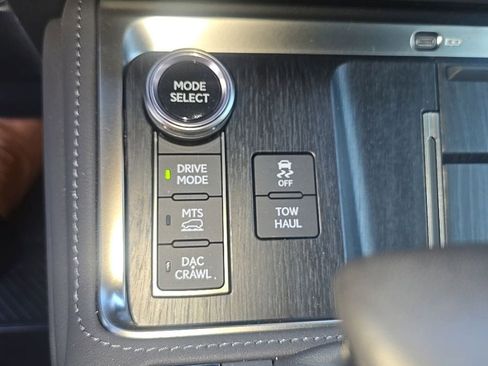 Used 2024 Lexus GX 550 AWD/4WD image 20