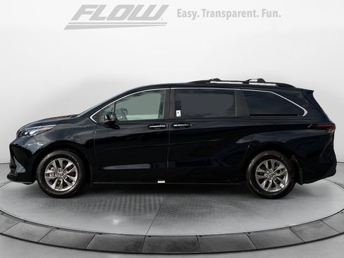 Certified 2026 Toyota Sienna XLE AWD/4WD image 5