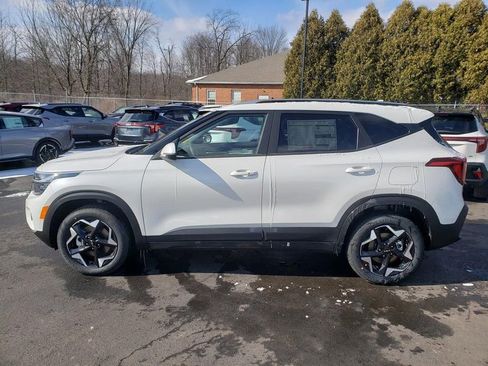 New 2026 Kia Seltos S AWD/4WD image 3