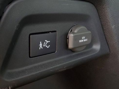 Used 2025 Honda Pilot Black Edition image 36