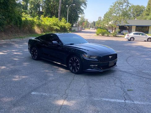 Used 2015 Ford Mustang Coupe w/ Wheel & Stripe Package RWD image 3