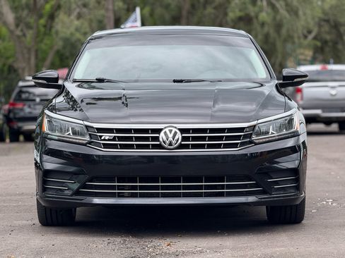 Used 2018 Volkswagen Passat 2.0T S image 2