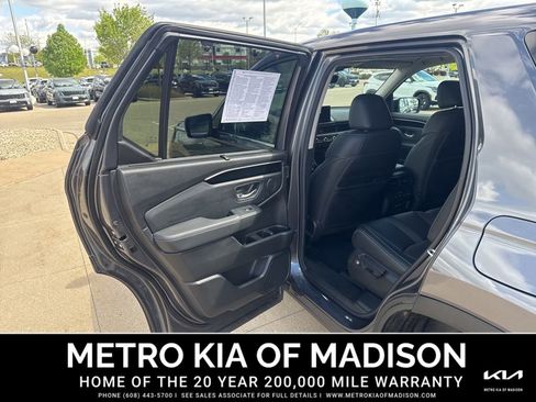 Used 2025 Honda Pilot EX-L image 25