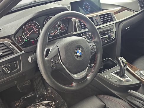 Used 2017 BMW 330i xDrive Sedan image 18