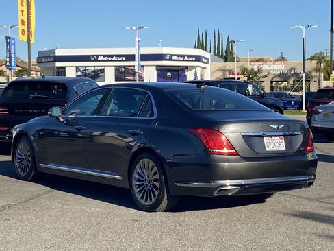 Used 2017 Genesis G90 3.3T Premium image 5