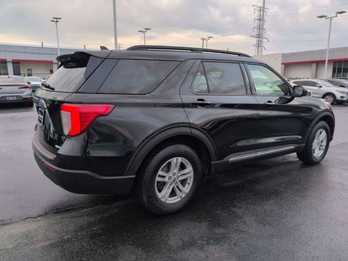 Used 2020 Ford Explorer XLT w/ Comfort Package image 5