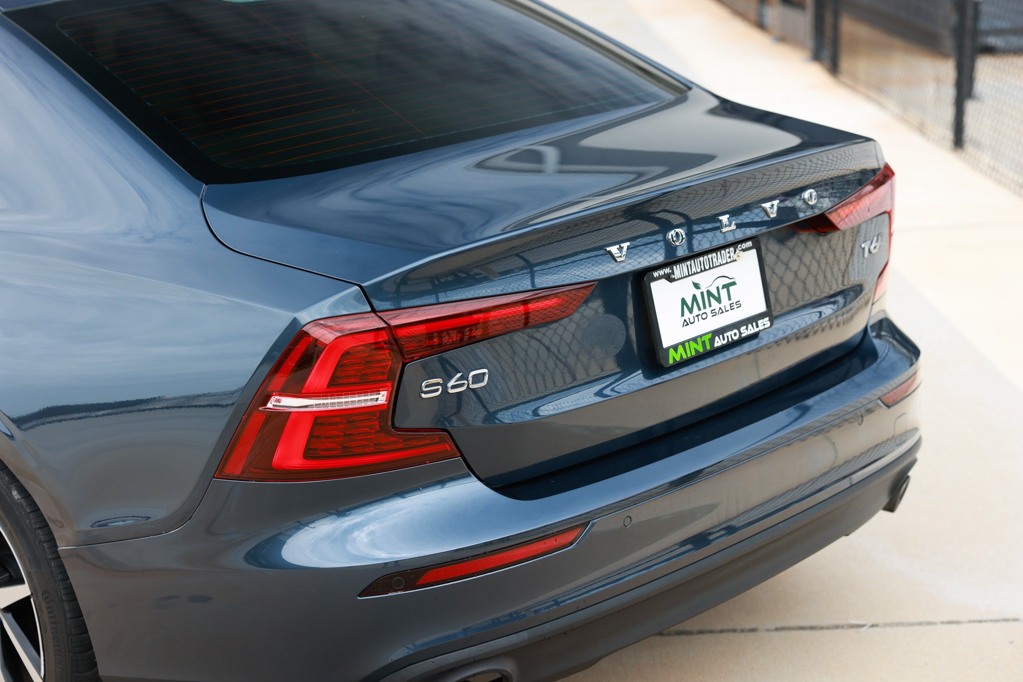 Used 2020 Volvo S60 T6 Momentum w/ Protection Package AWD/4WD image 51