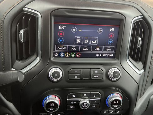 Used 2022 GMC Sierra 1500 AT4 w/ AT4 Premium Package image 21