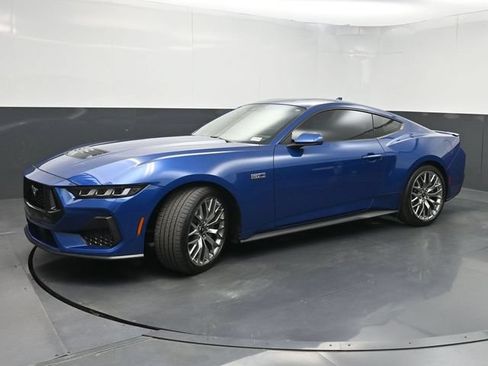 Used 2024 Ford Mustang GT Premium RWD image 5