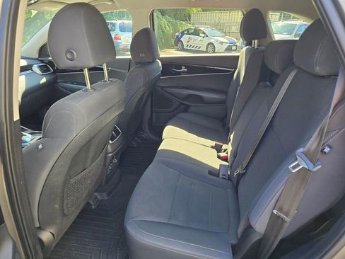 Used 2019 Kia Sorento AWD w/ Option Group 020 image 10