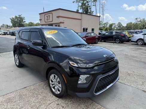Used 2021 Kia Soul LX FWD image 3