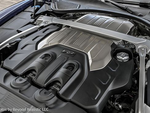 Used 2023 Bentley Continental GT V8 image 19