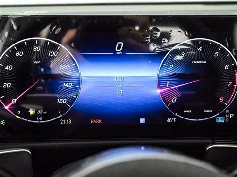 New 2026 Mercedes-Benz GLB 250 4MATIC image 11