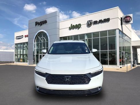 Used 2023 Honda Accord Touring image 8