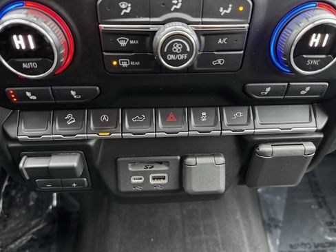 Used 2021 Chevrolet Silverado 1500 LT w/ All Star Edition Plus image 13