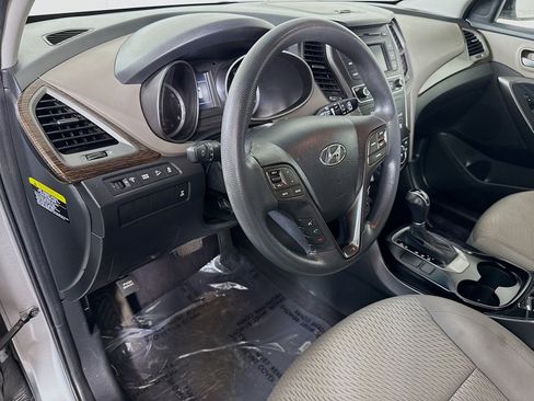 Used 2018 Hyundai Santa Fe Sport image 22