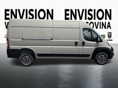 New 2025 RAM ProMaster 2500 w/ Quick Order Package 22G SLT image 9