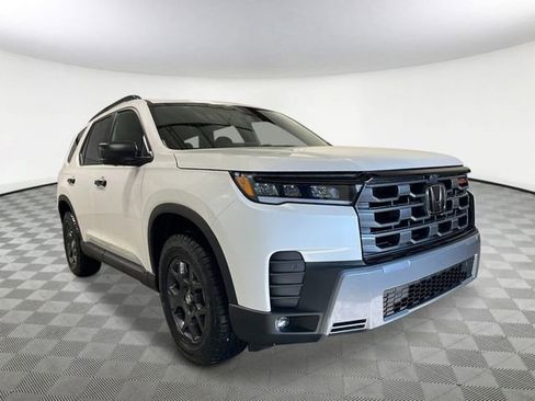 New 2026 Honda Pilot TrailSport image 9