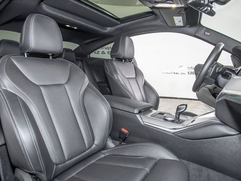 Used 2022 BMW 430i Coupe w/ M Sport Package RWD image 16