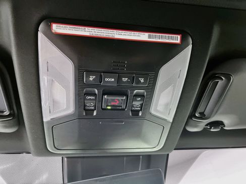 Used 2020 Toyota RAV4 XSE w/ XSE Grade Weather Package AWD/4WD image 21
