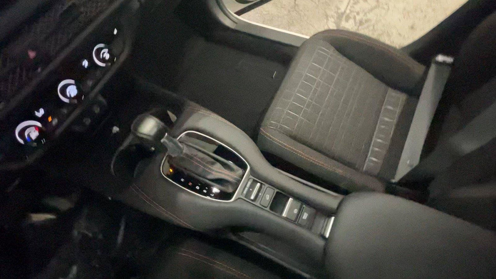 Certified 2026 Honda HR-V Sport image 39