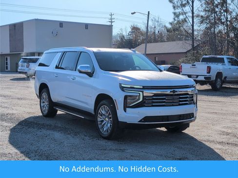 New 2026 Chevrolet Suburban Premier w/ Sun And Tow Package AWD/4WD image 1