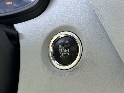 Used 2023 Toyota Corolla SE image 10