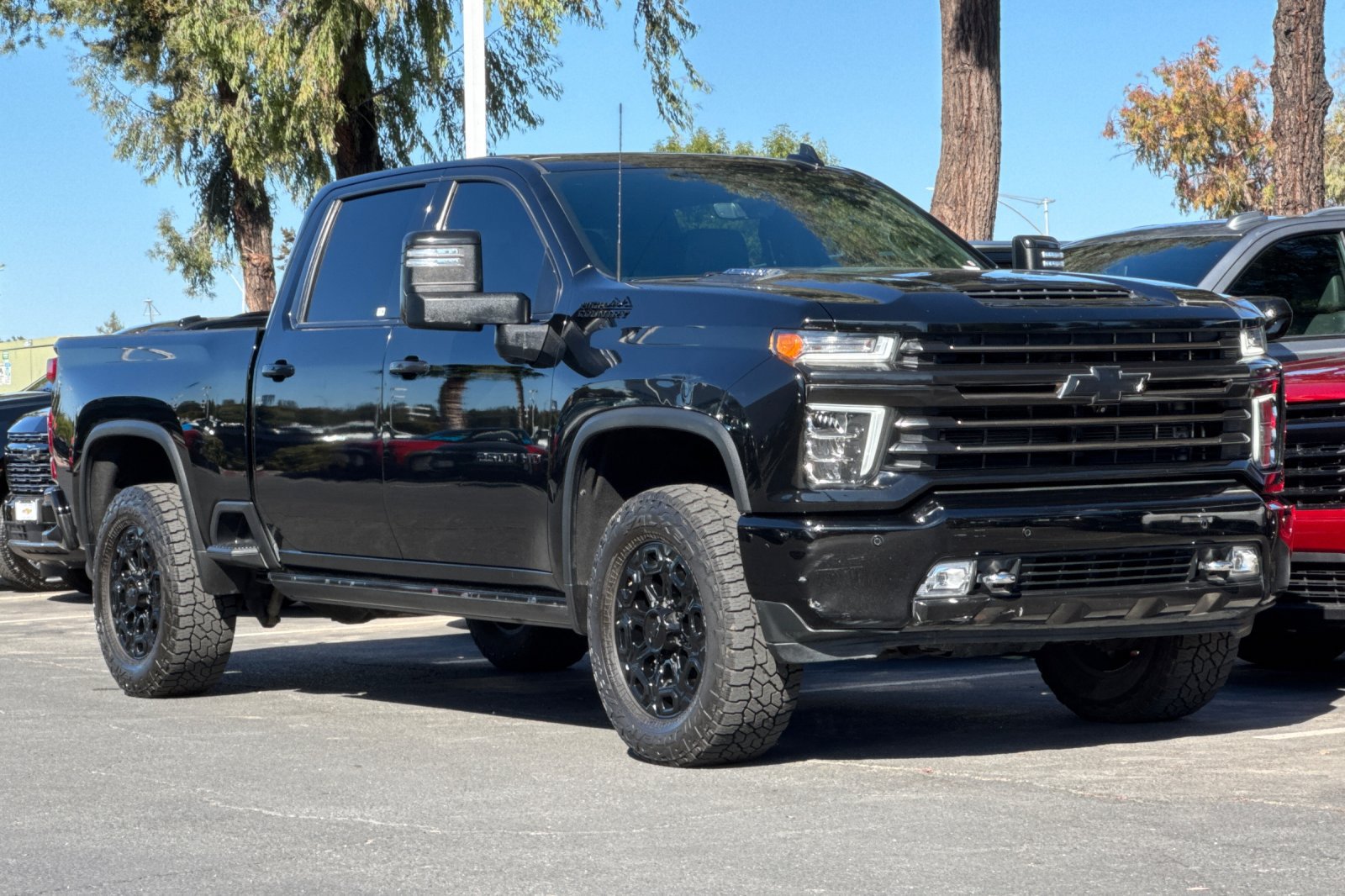 Used 2021 Chevrolet Silverado 2500 High Country w/ Z71 Off-Road Package AWD/4WD image 2