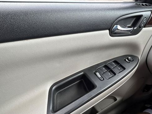 Used 2016 Chevrolet Impala Limited LS FWD image 25