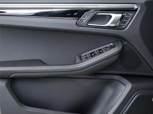 New 2026 Porsche Macan S AWD/4WD image 6